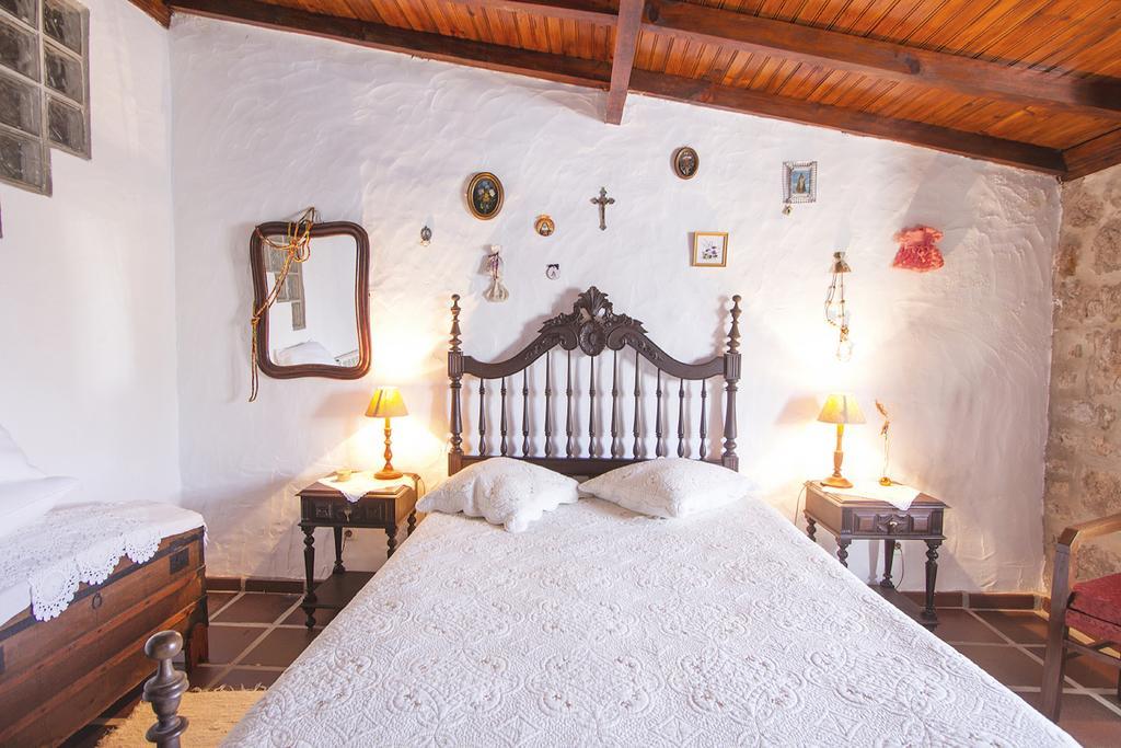 Вилла Casa Do Professor Casais dos Monizes Экстерьер фото